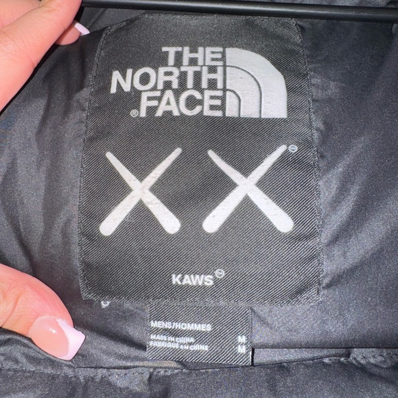 KAWS North Face Coat - Picture 10 of 10